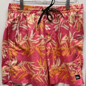 Quiksilver Floral Fade Volley Pink and Orange Swim Trunks, Size Large